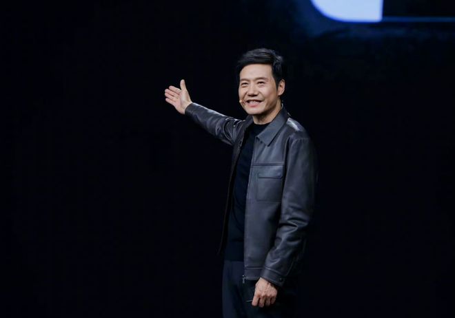 Ultra：地表最速价格屠夫冰球突破豪华版小米SU7(图3)