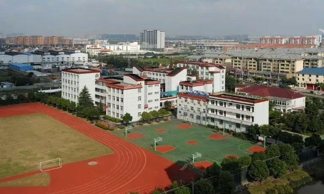 海上溪云售楼处发布：黄金坐标点！冰球突破热点！海上溪云_仁恒华发(图16)