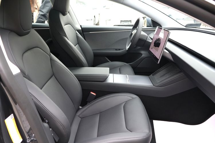 3车型配置盘点:入门级最受欢迎冰球突破游戏特斯拉Model(图31) 3车型配置盘点:入门级最受欢迎冰球突破游戏特斯拉Model(图31)